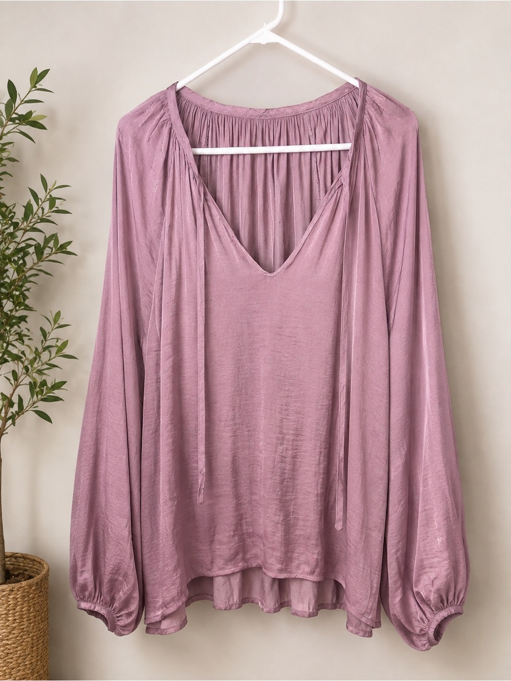Dusty Mauve Purple V-Neck Long Sleeve Silky Blouson Blouse